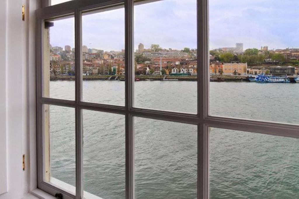 Oporto Home - River Front Room photo