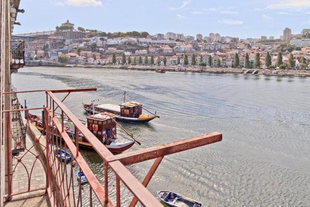 Oporto Home - River Front Room photo